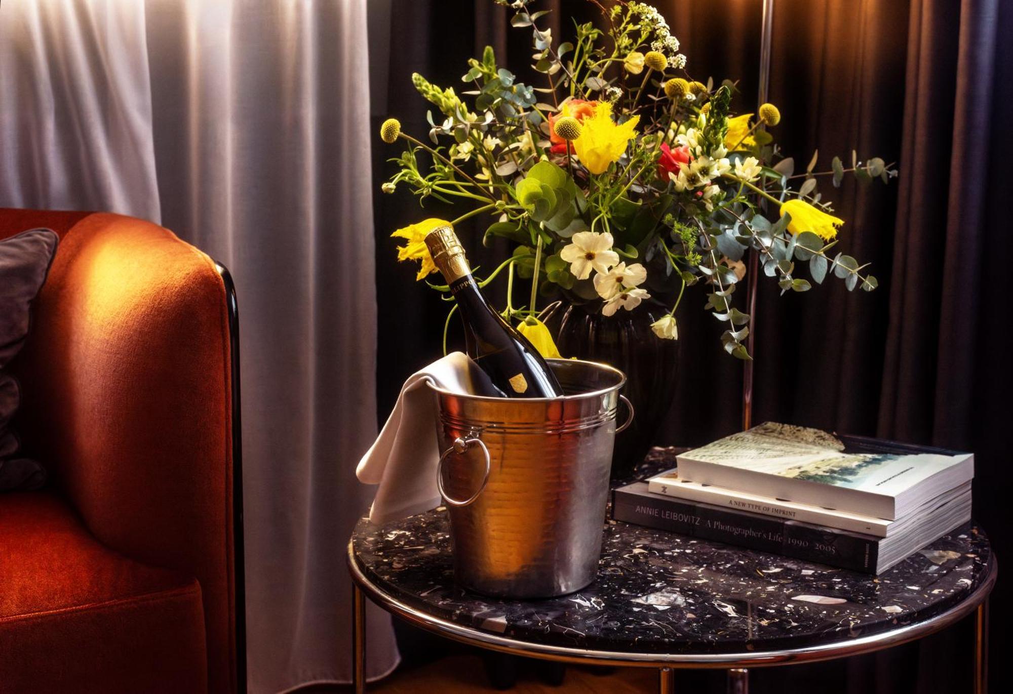 Hotel Hasselbacken Stockholm Bagian luar foto